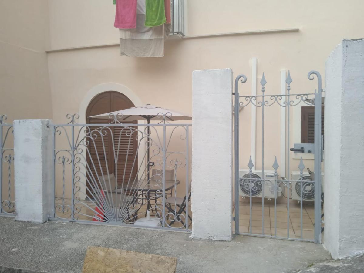 Affittacamere Prezioso Gaeta Exteriör bild